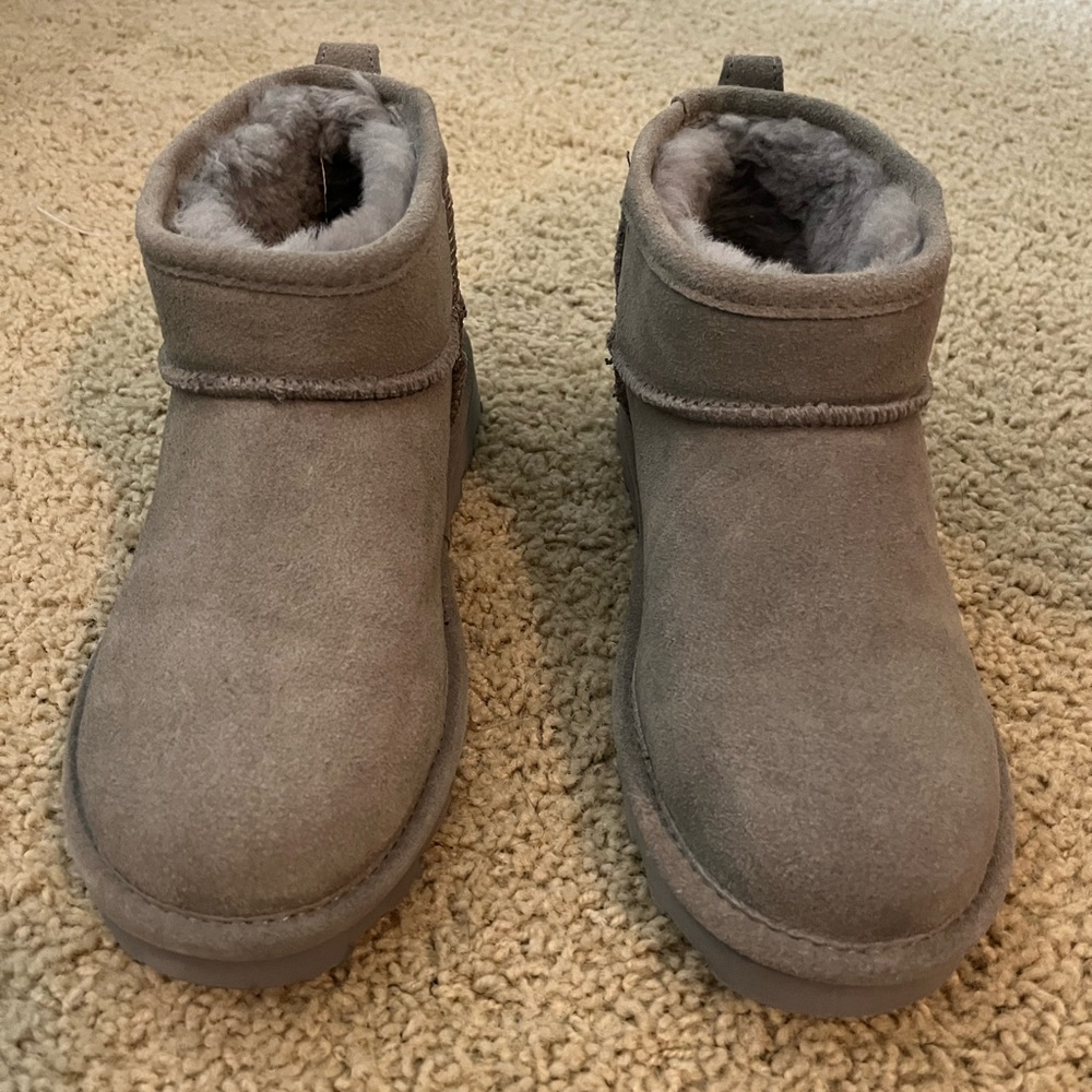 Bear paw shorty boots